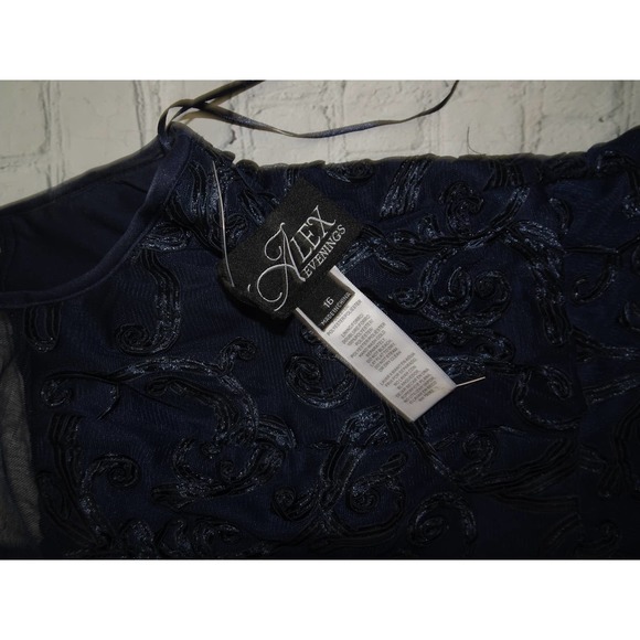 Alex Evenings Women's  Navy Illusion Crew Neck Long Embroidered Dress, Sz 16 - Picture 4 of 10